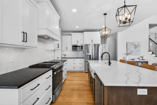 $1,149,900 | 692 Blackberry Court, Oneida, WI 54155