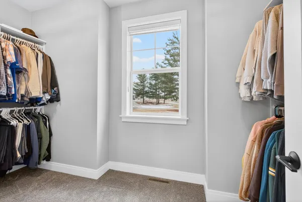 $1,149,900 | 692 Blackberry Court, Oneida, WI 54155