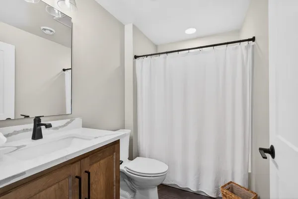 $1,149,900 | 692 Blackberry Court, Oneida, WI 54155