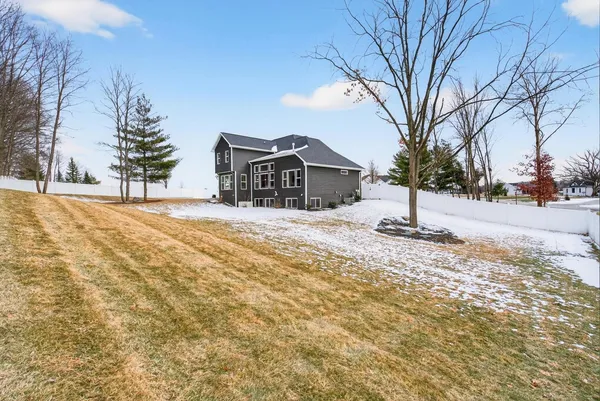 $1,149,900 | 692 Blackberry Court, Oneida, WI 54155