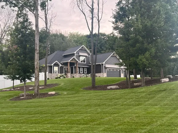 $1,149,900 | 692 Blackberry Court, Oneida, WI 54155