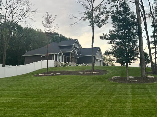 $1,149,900 | 692 Blackberry Court, Oneida, WI 54155