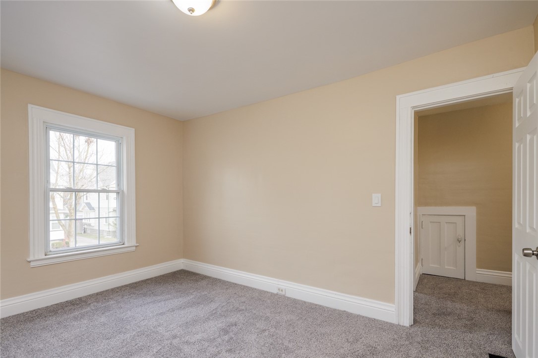 353 Sawyer Street Rochester, NY 14619 - Photo 19 of 34