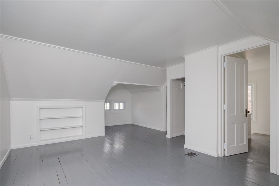 353 Sawyer Street Rochester, NY 14619 - Photo 25 of 34