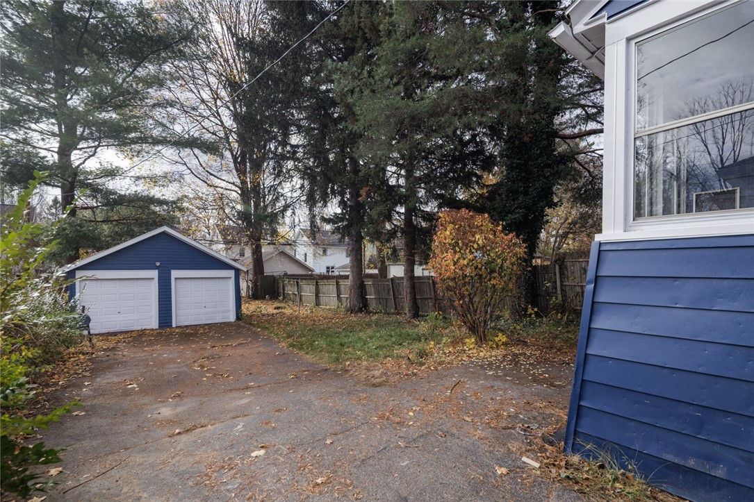 353 Sawyer Street Rochester, NY 14619 - Photo 31 of 34