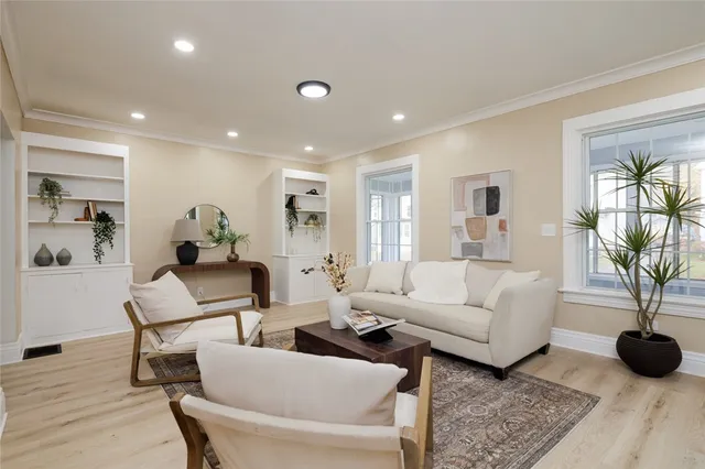 $224,500 | 353 Sawyer Street, Rochester, NY 14619