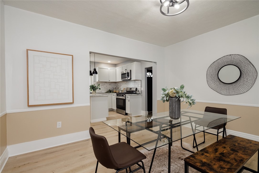 353 Sawyer Street Rochester, NY 14619 - Photo 7 of 34