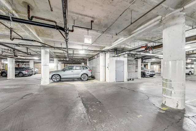 $425,000 | 1000 West Washington Boulevard, Unit 418, Chicago, IL 60607