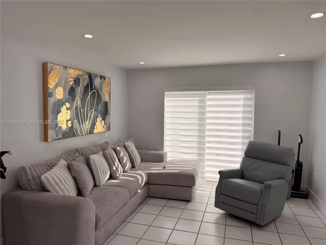 $760,000 | Marbella Park, Hialeah, FL 33015