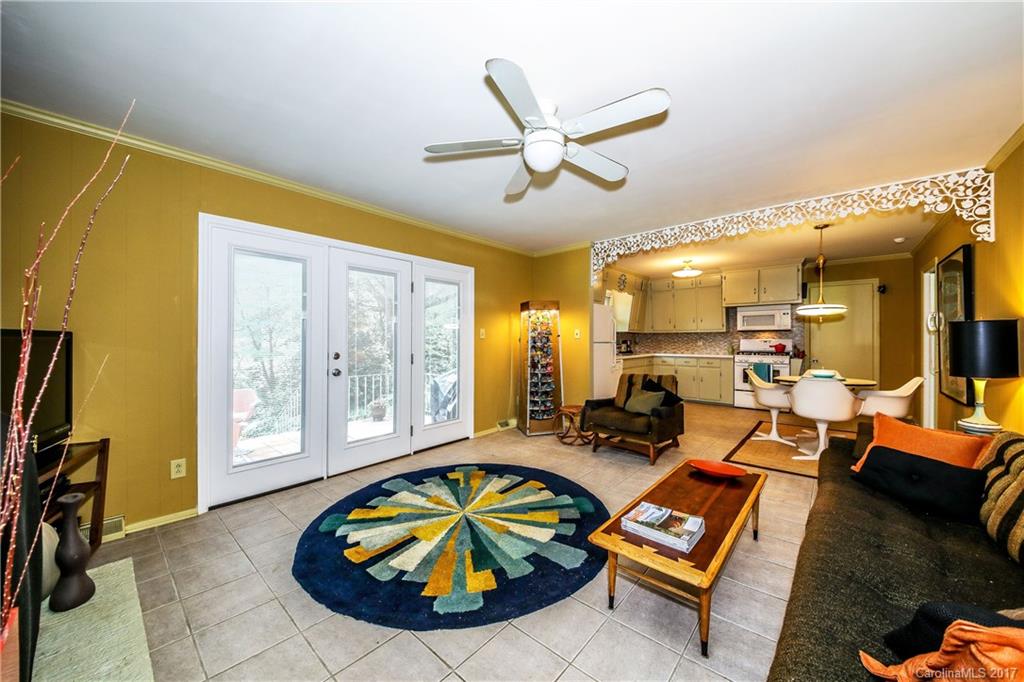811 Lansdowne Road, Unit L3 Charlotte, NC 28270 - Photo 11 of 23 Gallery Image 11