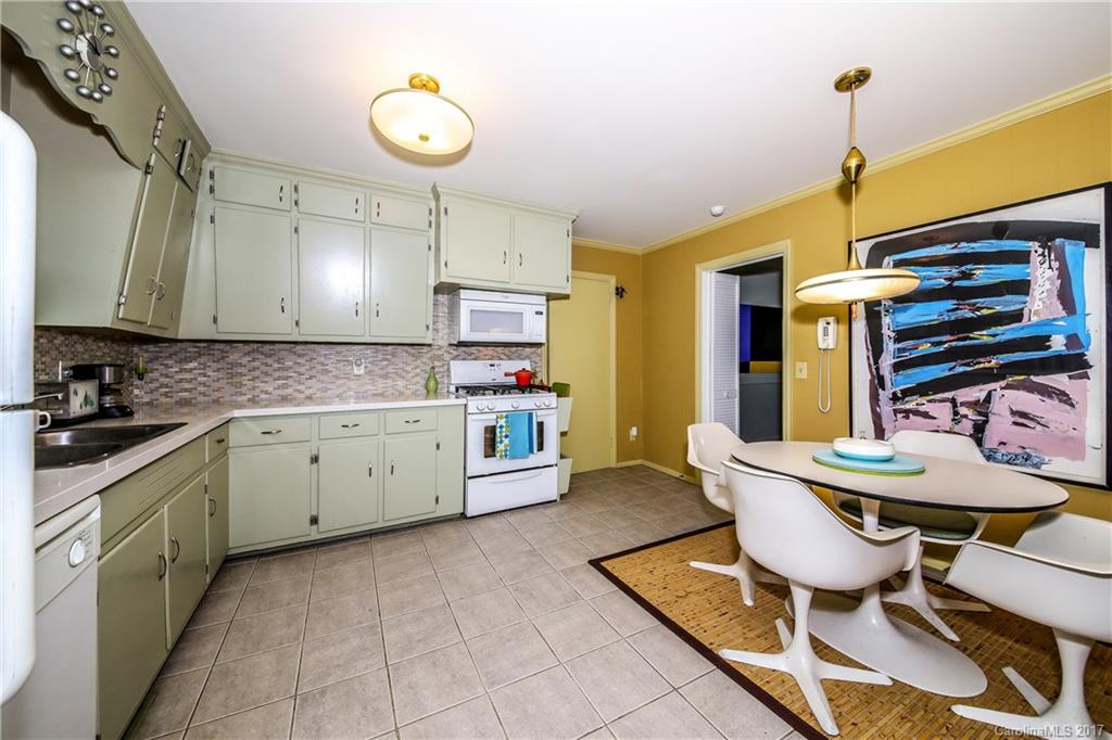 811 Lansdowne Road, Unit L3 Charlotte, NC 28270 - Photo 9 of 23 Gallery Image 9