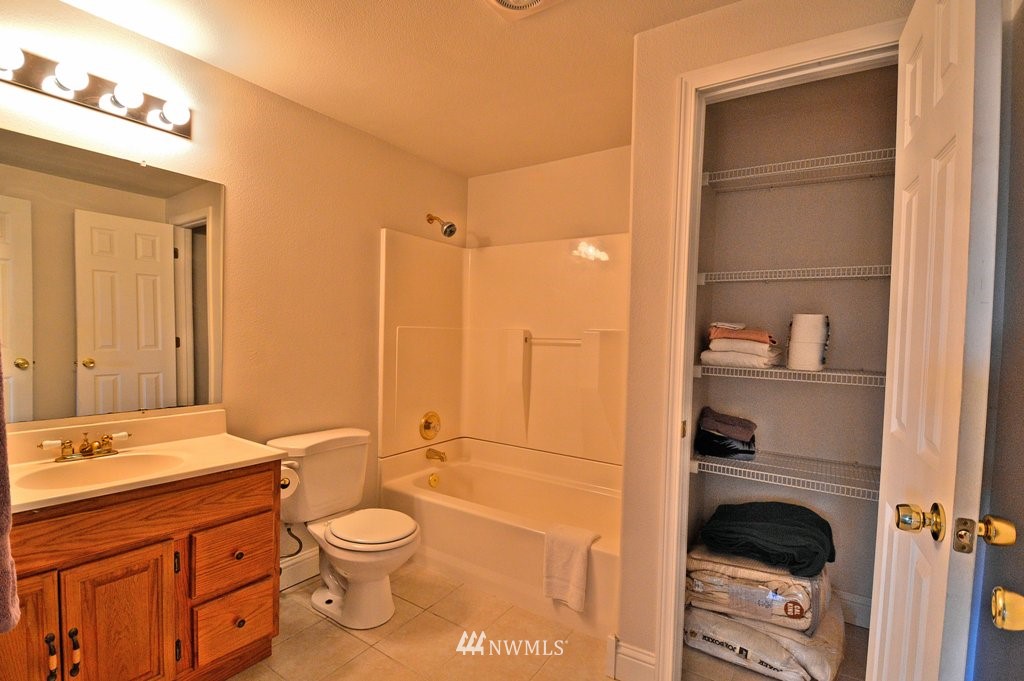 215 Bowen Road Mossyrock, WA 98564 - Photo 17 of 23 Gallery Image 17