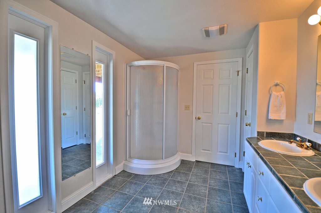 215 Bowen Road Mossyrock, WA 98564 - Photo 20 of 23 Gallery Image 20