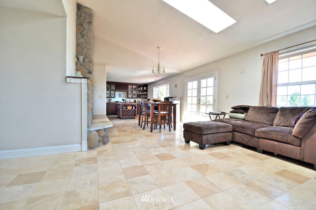 215 Bowen Road Mossyrock, WA 98564 - Photo 7 of 23 Gallery Image 7