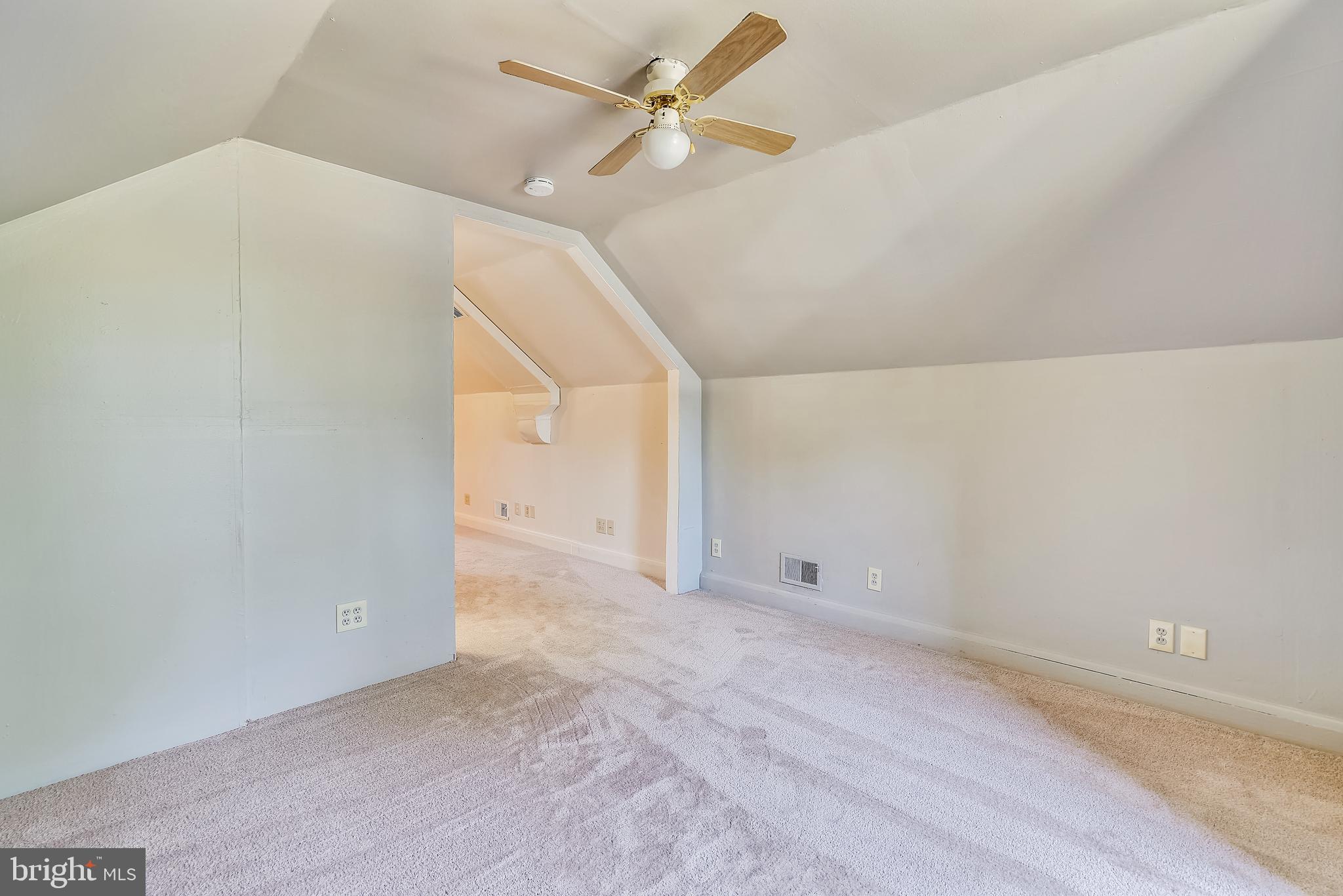 960 Point Pleasant Road, Unit U Glen Burnie, MD 21060 - Photo 17 of 36 Loft