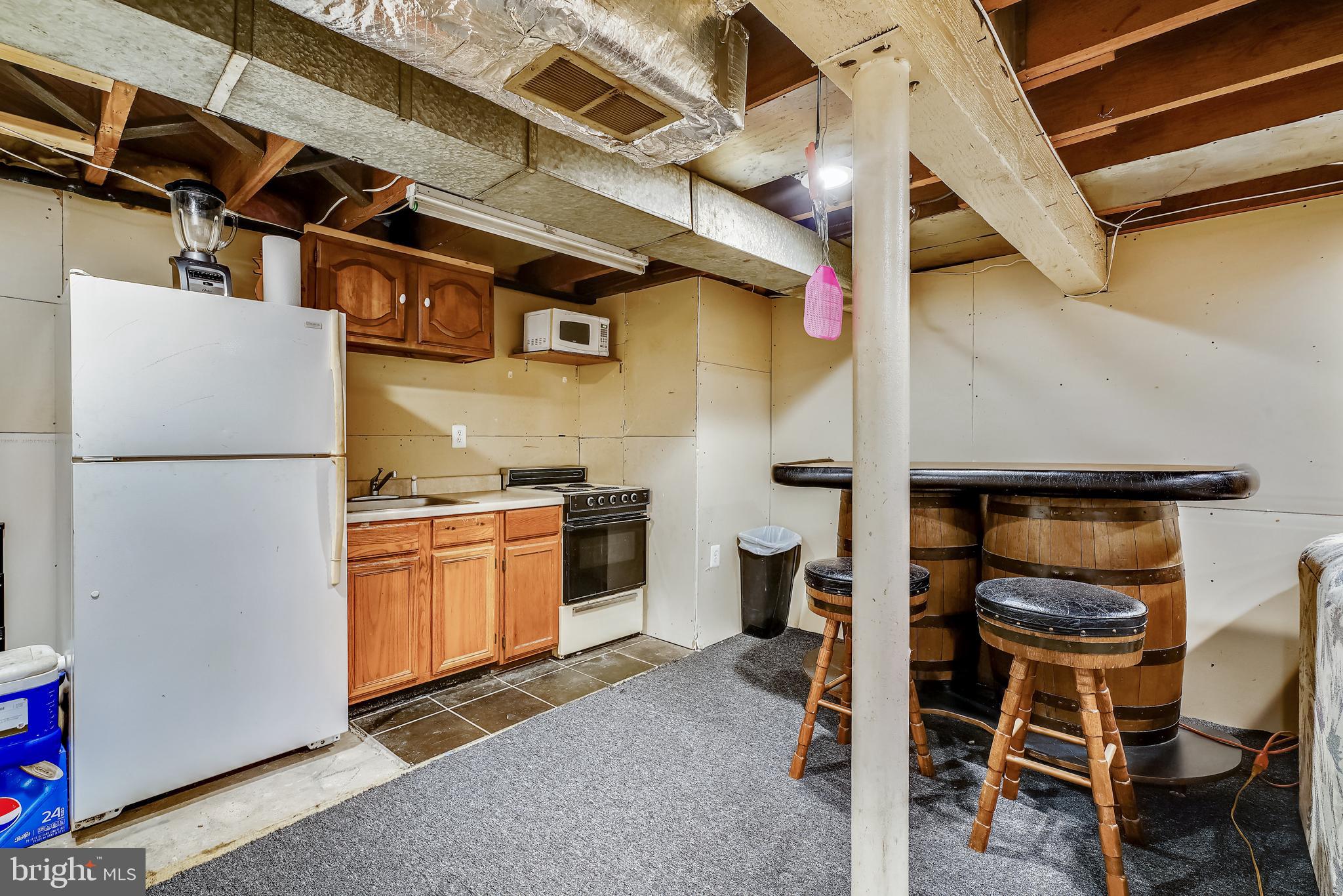 960 Point Pleasant Road, Unit U Glen Burnie, MD 21060 - Photo 22 of 36 Lower Level Kitchen