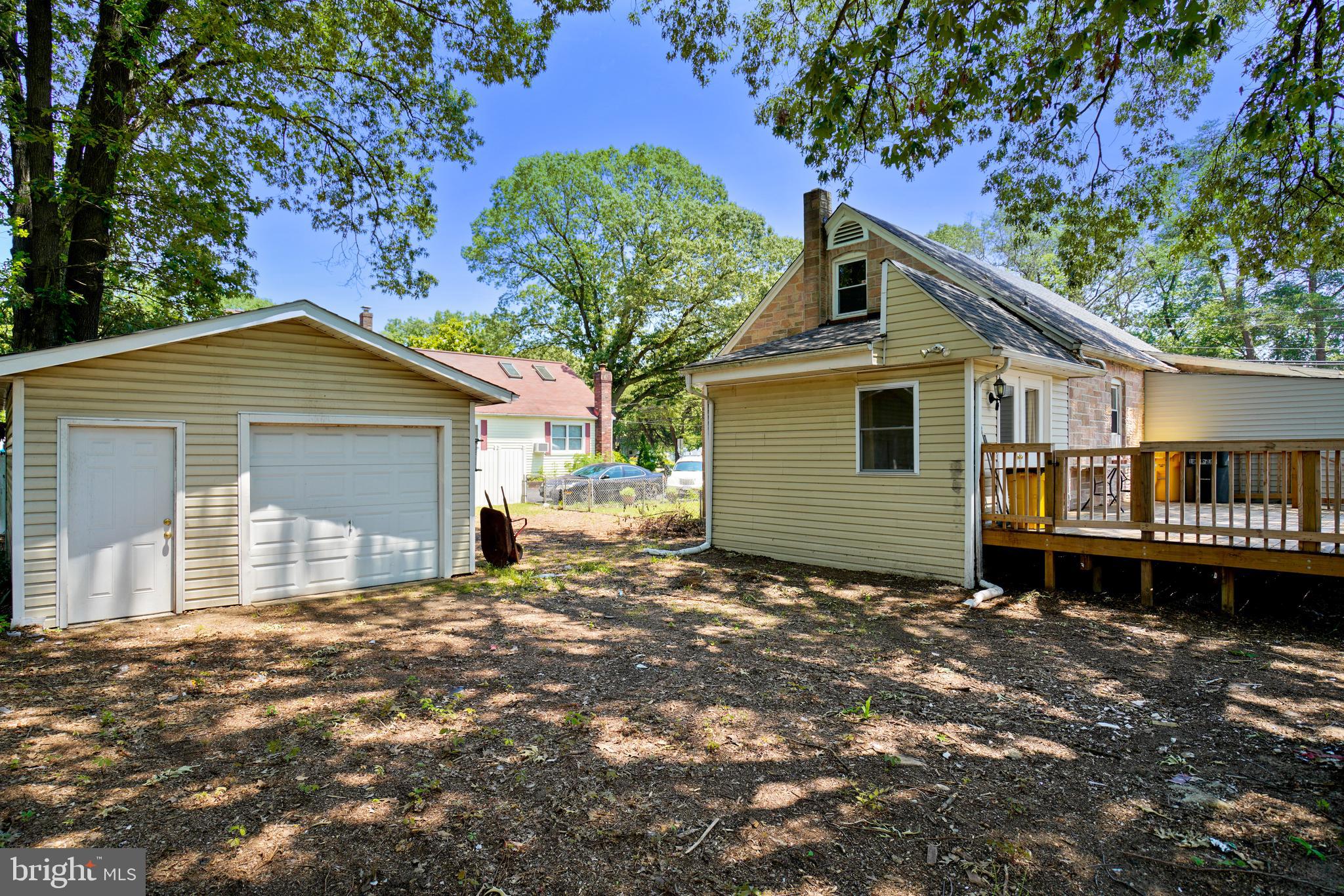 960 Point Pleasant Road, Unit U Glen Burnie, MD 21060 - Photo 24 of 36 One car garage