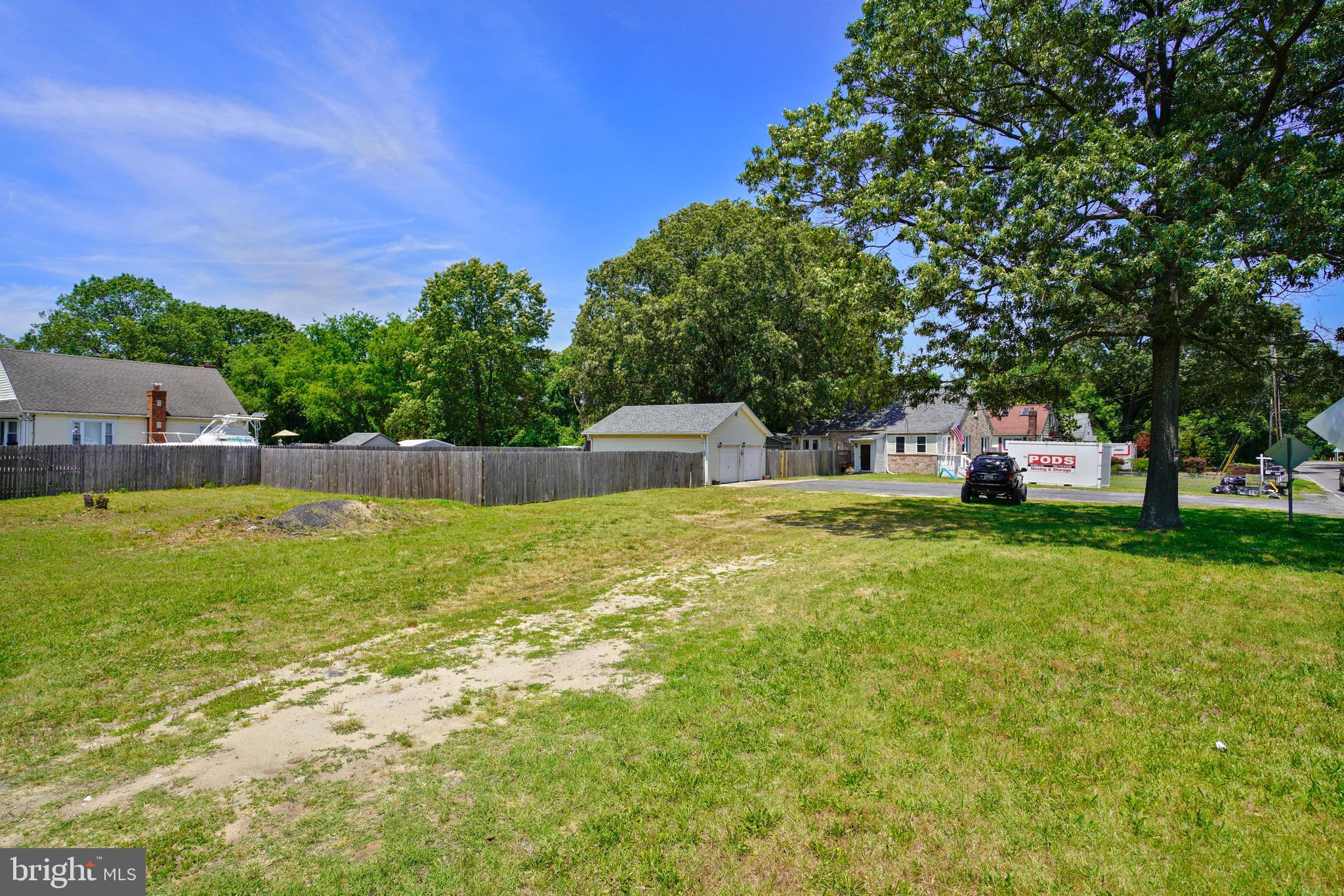 960 Point Pleasant Road, Unit U Glen Burnie, MD 21060 - Photo 29 of 36 Yard