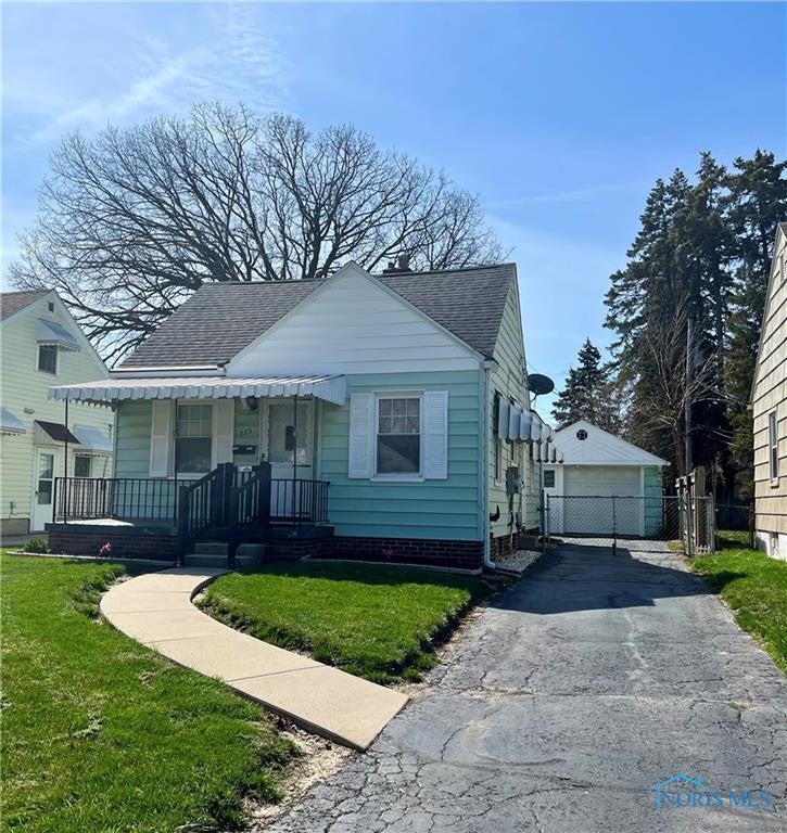 733 Alvison Road Toledo, OH 43612 - Photo 2 of 21 Gallery Image 2