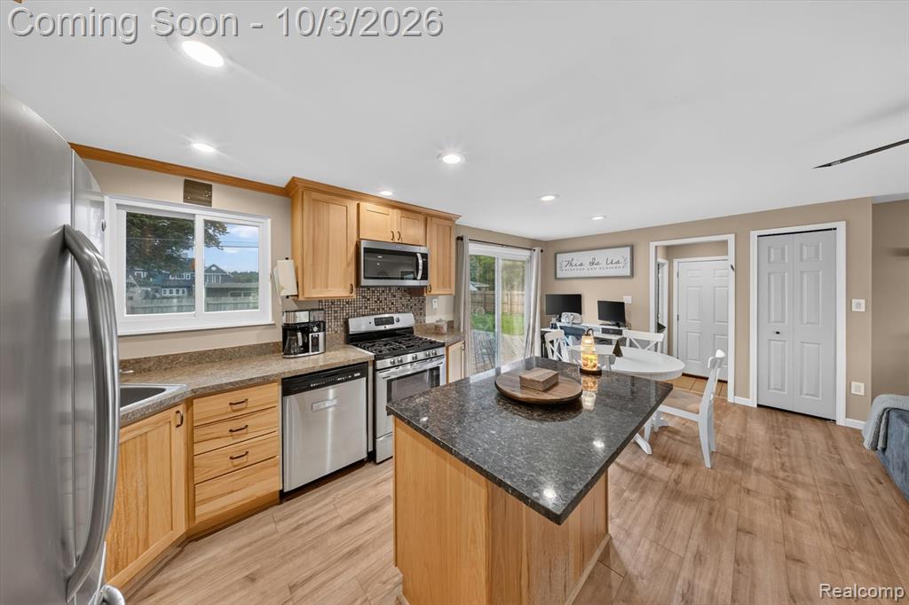 3376 South Commerce Road Commerce Township, MI 48382 - Photo 11 of 49 Gallery Image 11