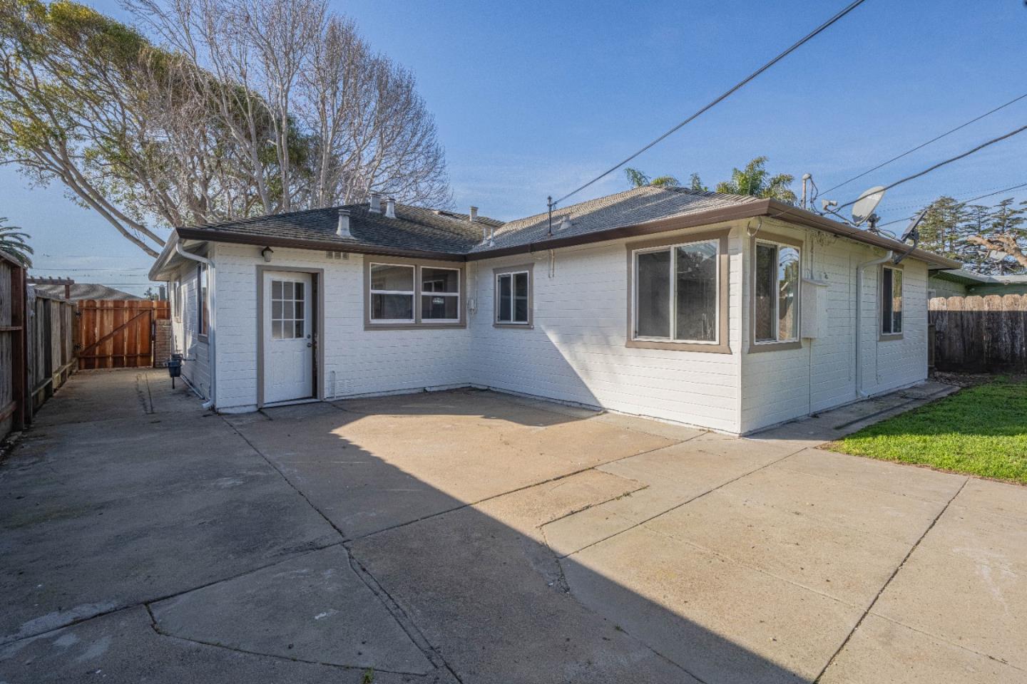 323 Chaparral Street Salinas, CA 93906 - Photo 31 of 35