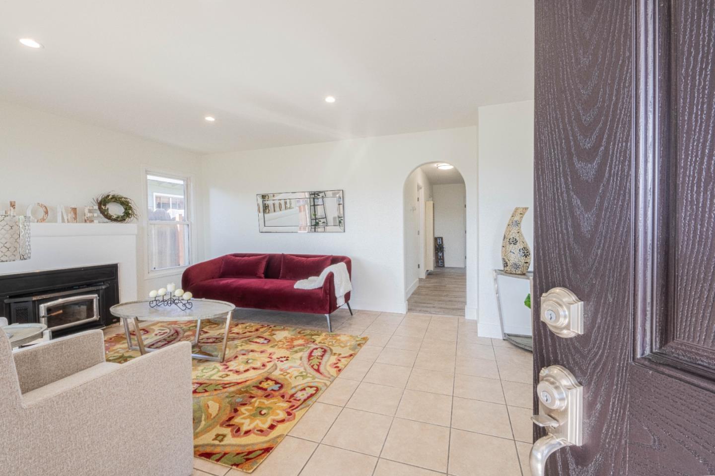 323 Chaparral Street Salinas, CA 93906 - Photo 6 of 35