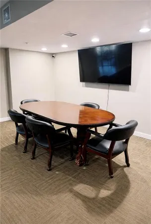 $245,000 | 600 Admiral Boulevard, Unit 907, Kansas City, MO 64106