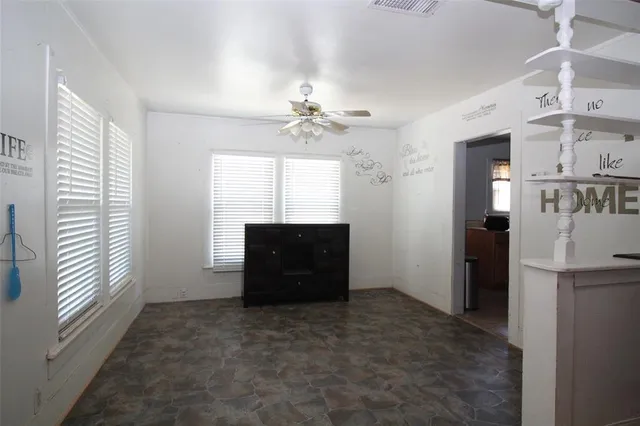 $55,000 | 260 South Munday Avenue, Munday, TX 76371