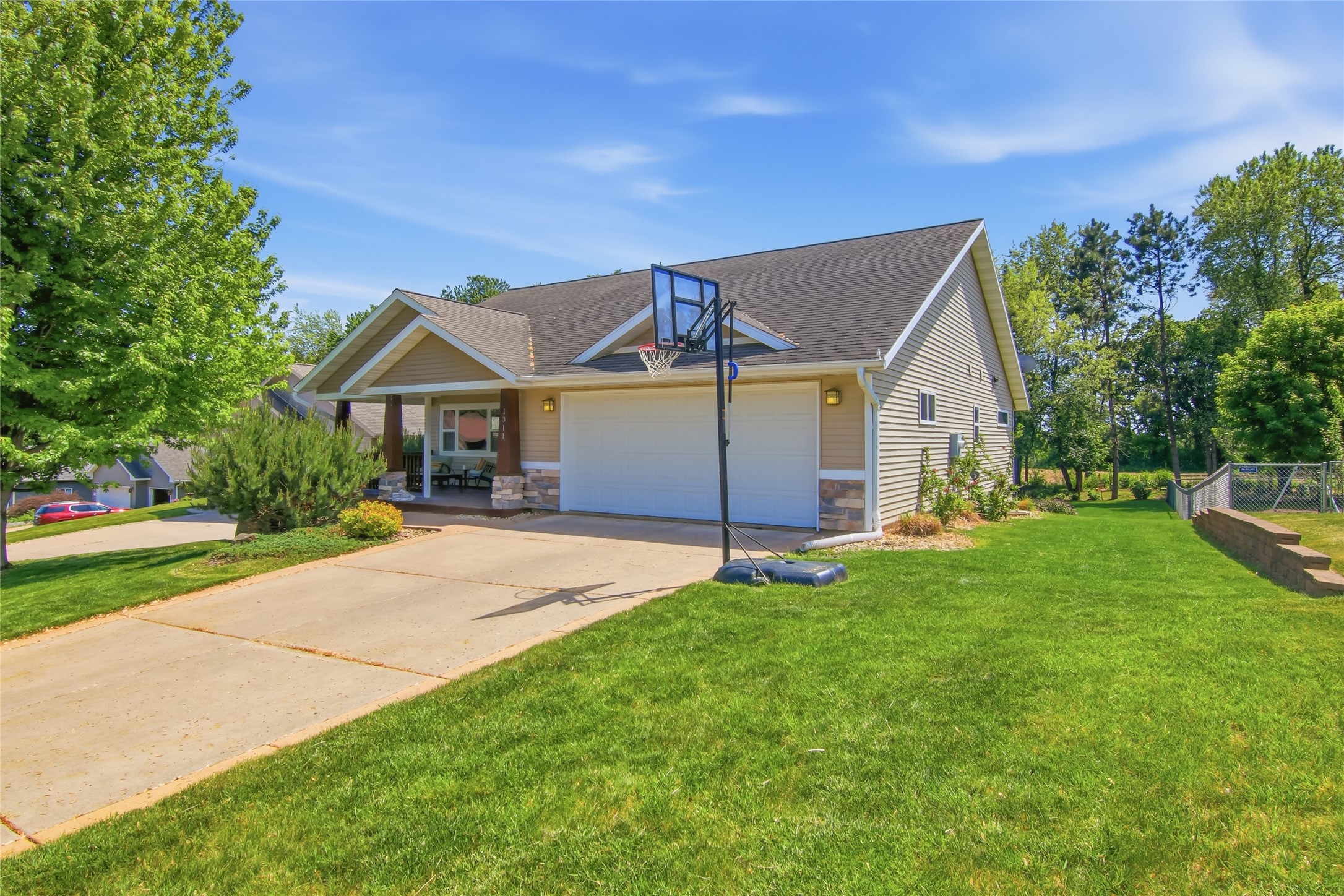 1311 Stephi Road Eau Claire, WI 54703 - Photo 28 of 32
