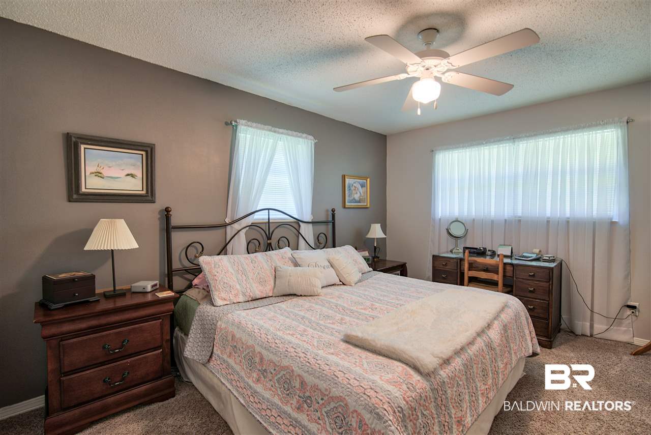 7450 Oak Drive Foley, AL 36535 - Photo 18 of 31 Master Bedroom