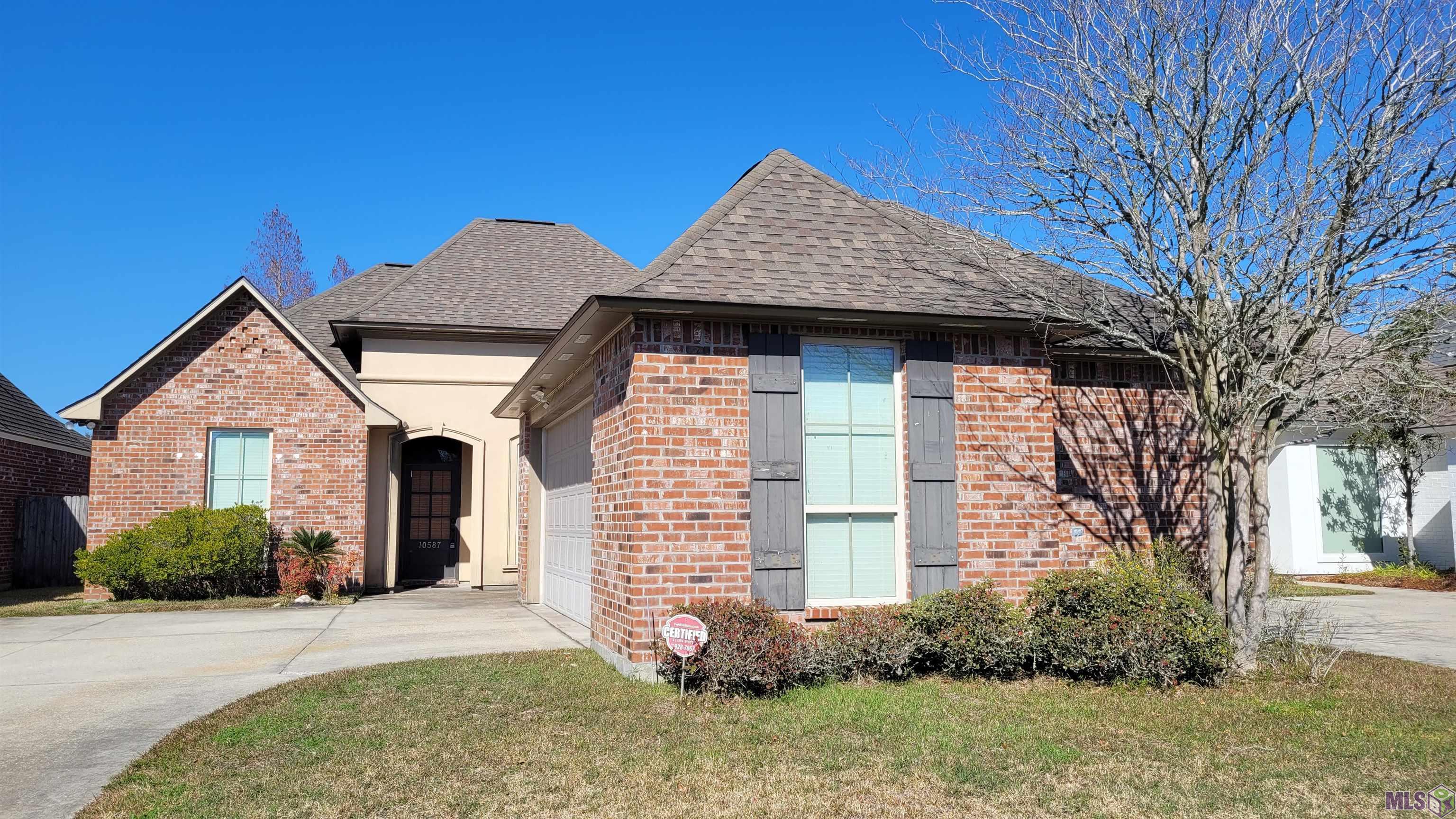 10587 Hill Pointe Avenue Baton Rouge, LA 70810 - Photo 1 of 14