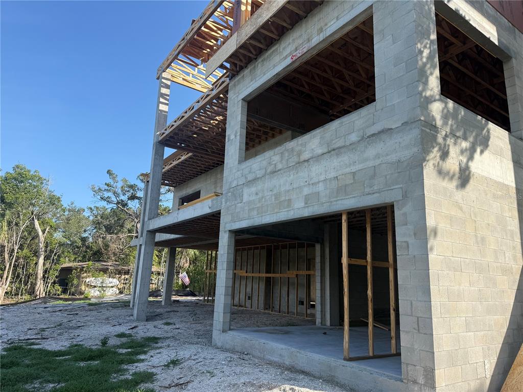 5179 Hidden Harbor Road Sarasota, FL 34242 - Photo 11 of 17