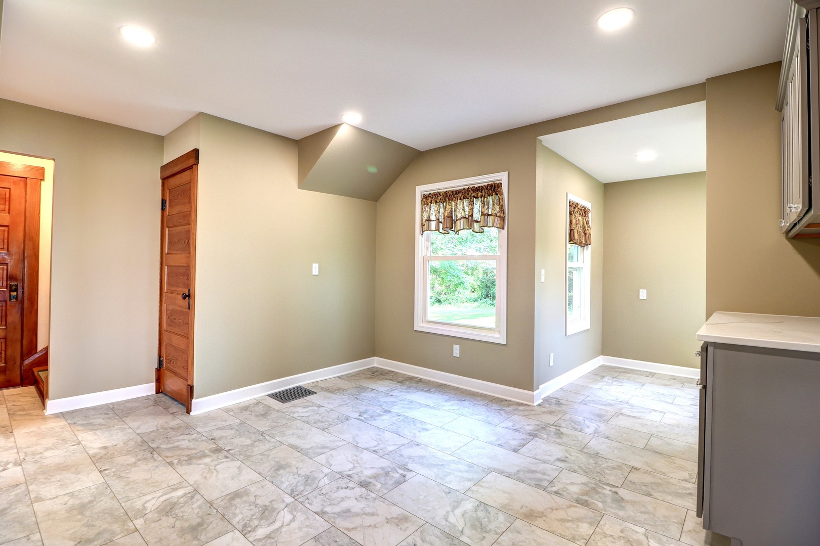 21932 Fulfs Road Sterling, IL 61081 - Photo 21 of 40 Gallery Image 21