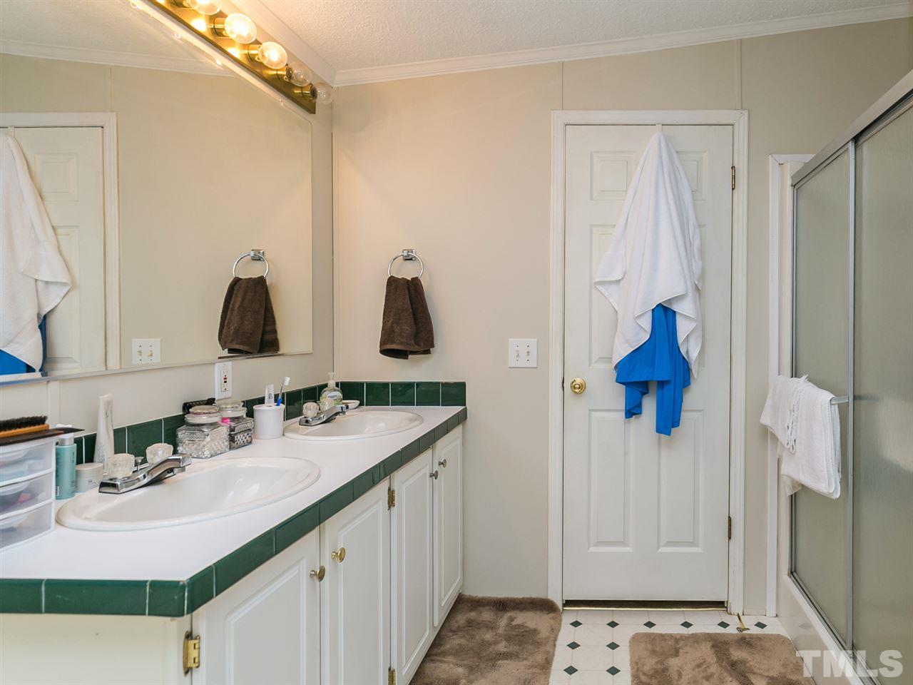 42 Ridge Circle Road Henderson, NC 27537 - Photo 14 of 27 Gallery Image 14