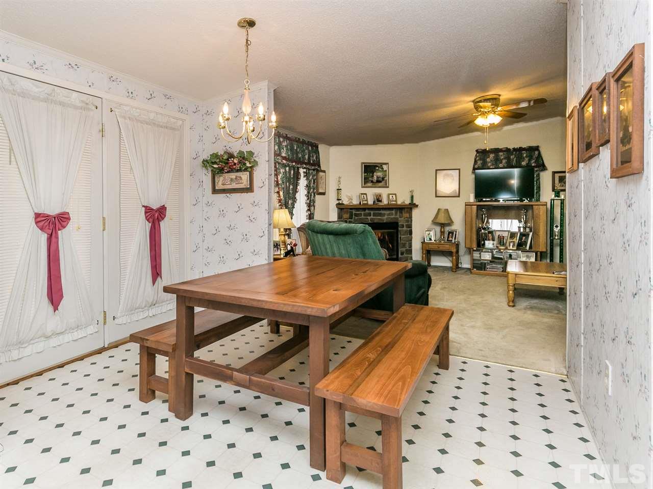 42 Ridge Circle Road Henderson, NC 27537 - Photo 6 of 27 Gallery Image 6