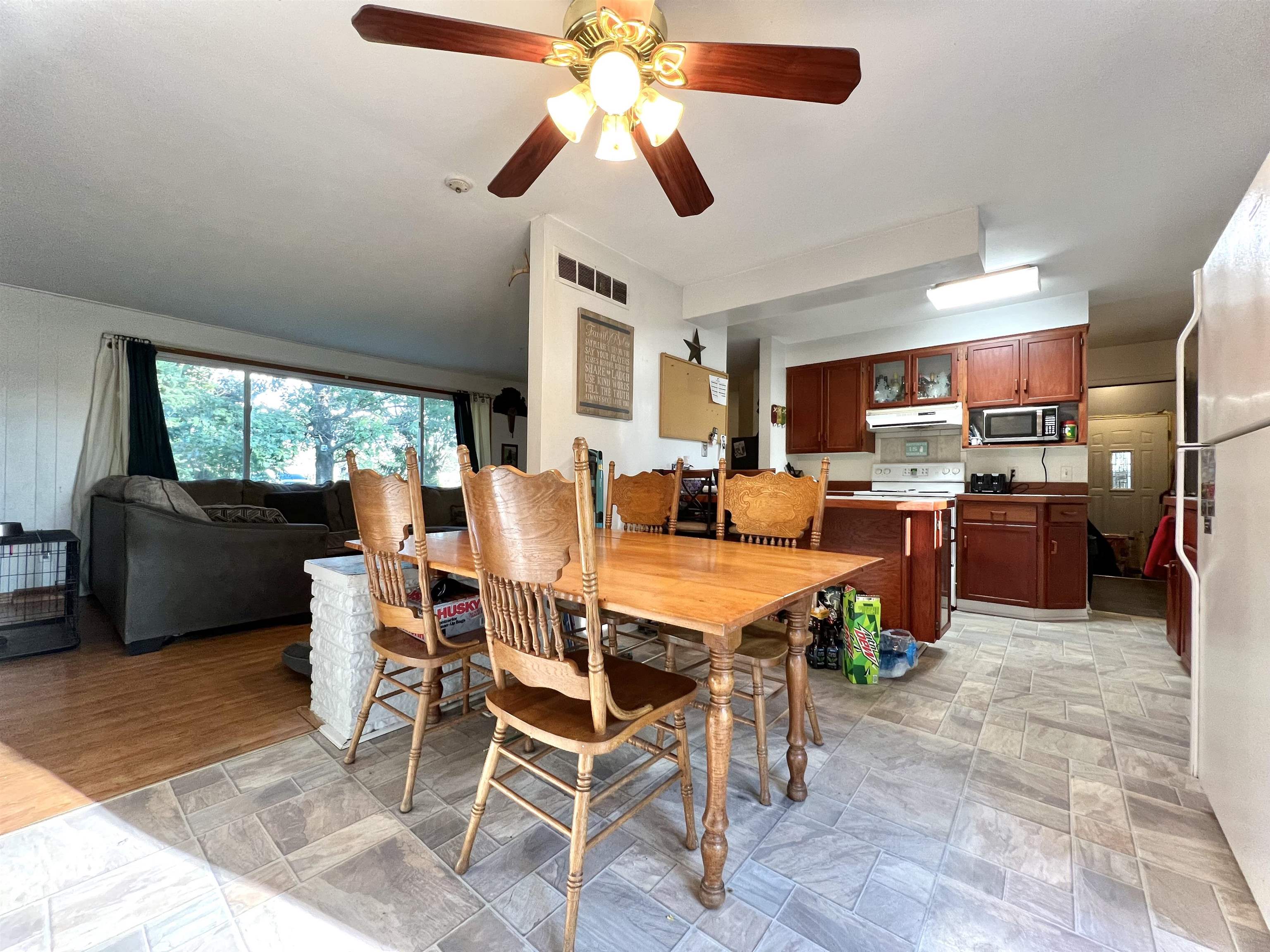 2620 Vandekarr Road Owosso, MI 48867 - Photo 9 of 36 50091013-8.JPG