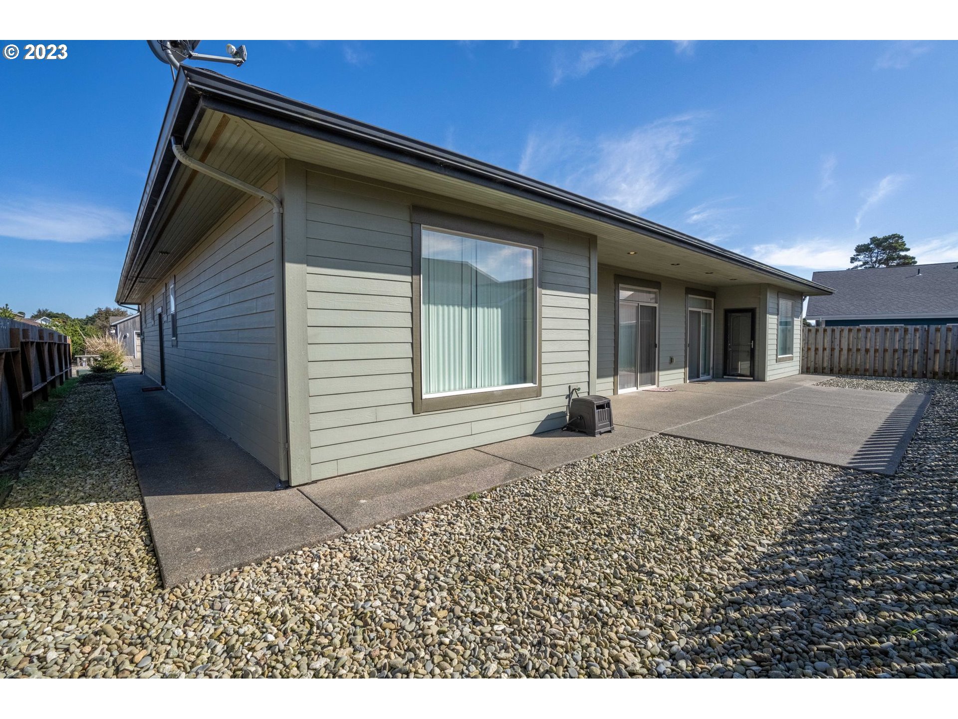 2613 Cedar Loop Bandon, OR 97411 - Photo 7 of 23 Gallery Image 7
