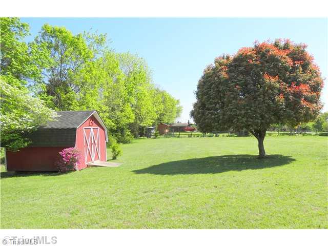 600 New Bowers Road Lexington, NC 27292 - Photo 2 of 14 Yard/Garden.