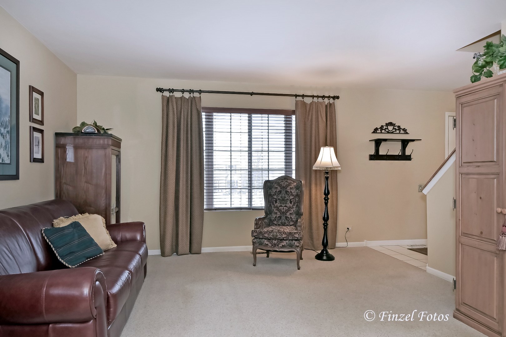 10 Falcon Ridge Court Algonquin, IL 60102 - Photo 6 of 23