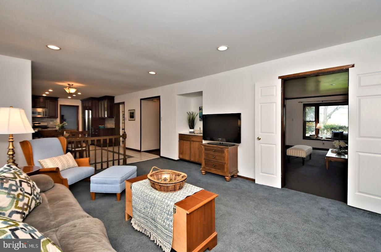 700 Park Road Lansdale, PA 19446 - Photo 19 of 101 FR into LR