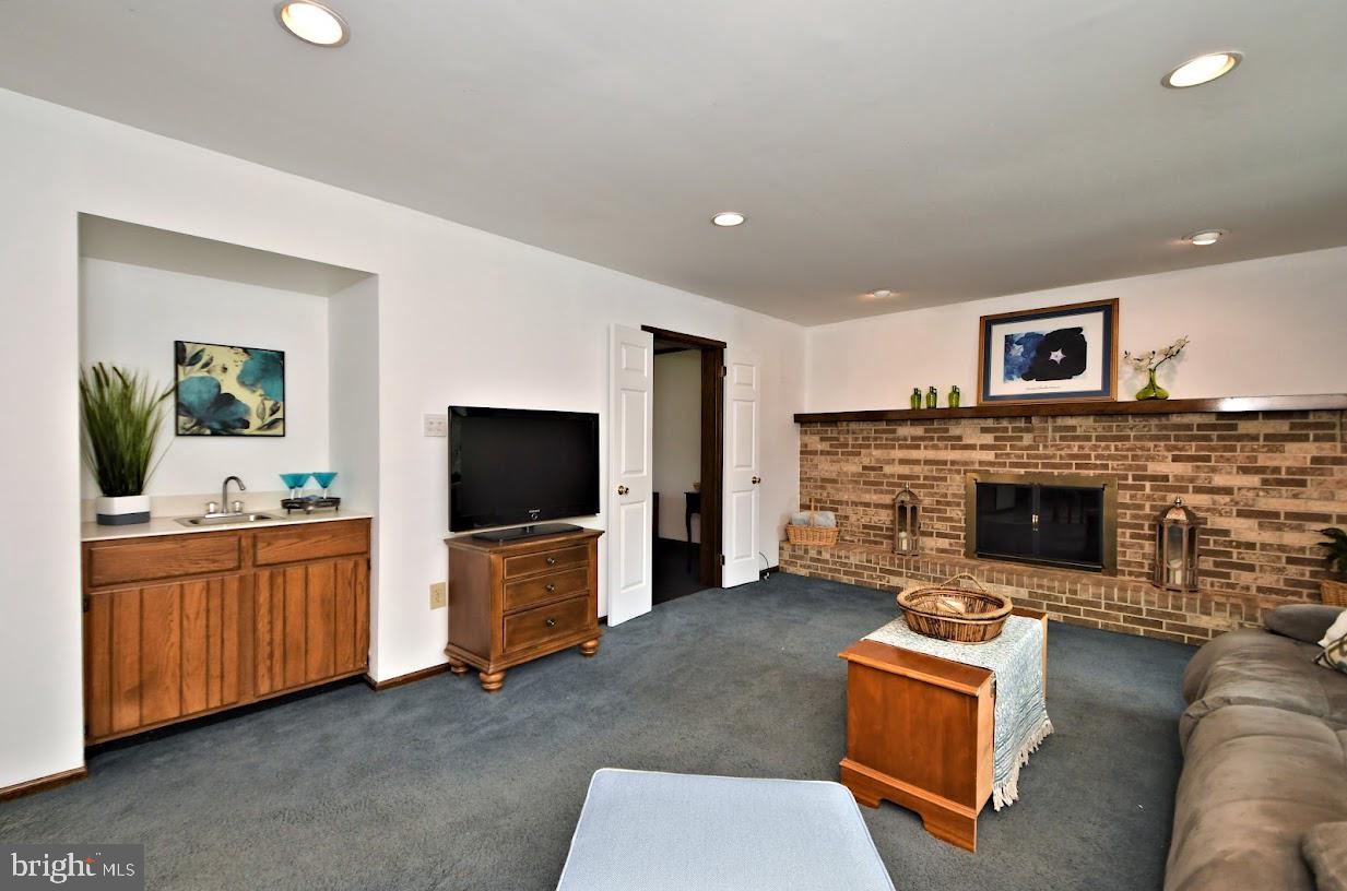 700 Park Road Lansdale, PA 19446 - Photo 20 of 101 Wet Bar