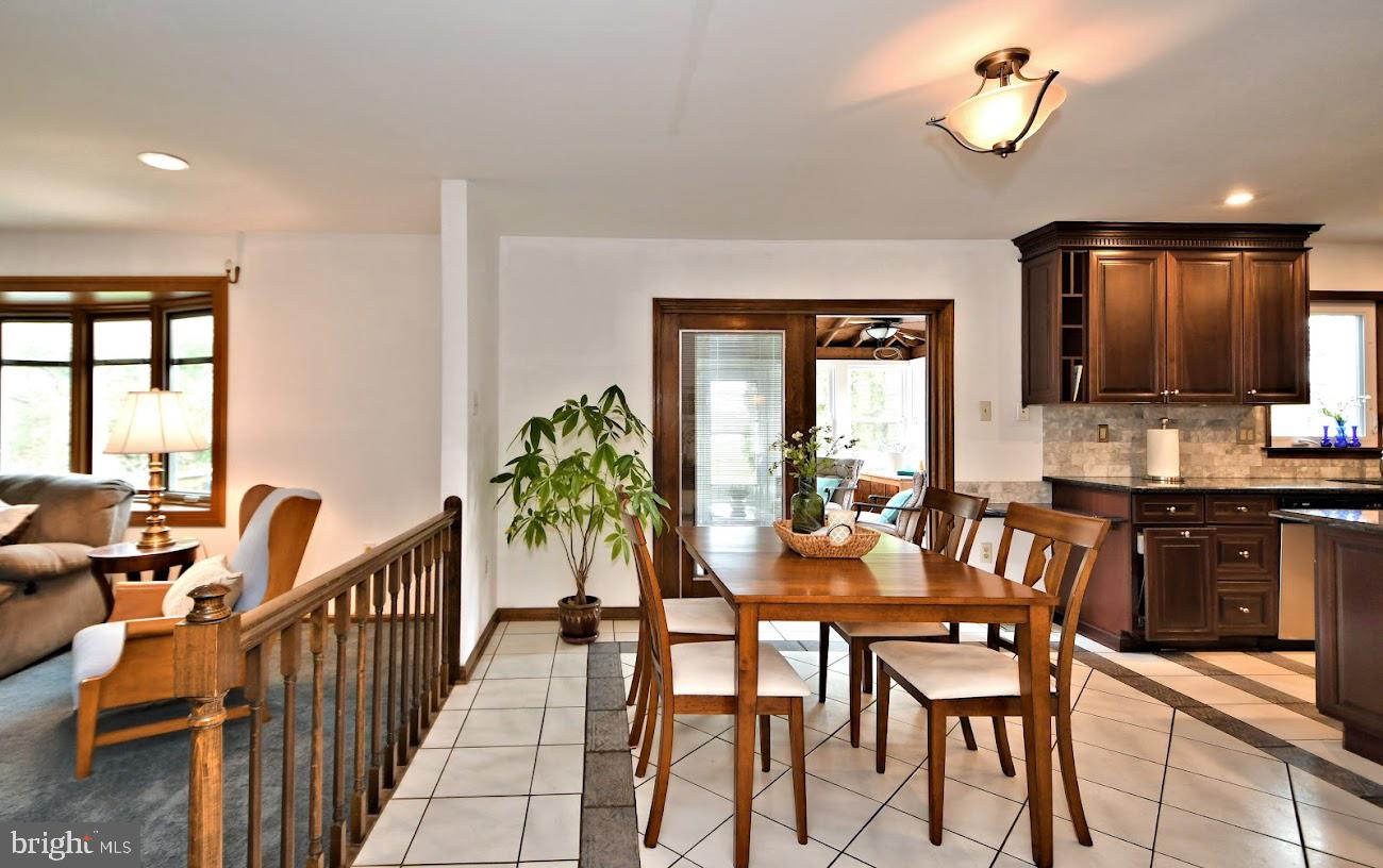 700 Park Road Lansdale, PA 19446 - Photo 31 of 101 Charming handrail