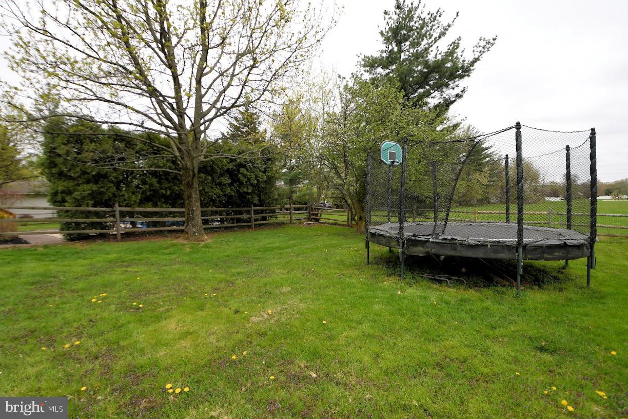 700 Park Road Lansdale, PA 19446 - Photo 63 of 101 View of Fenced Yard