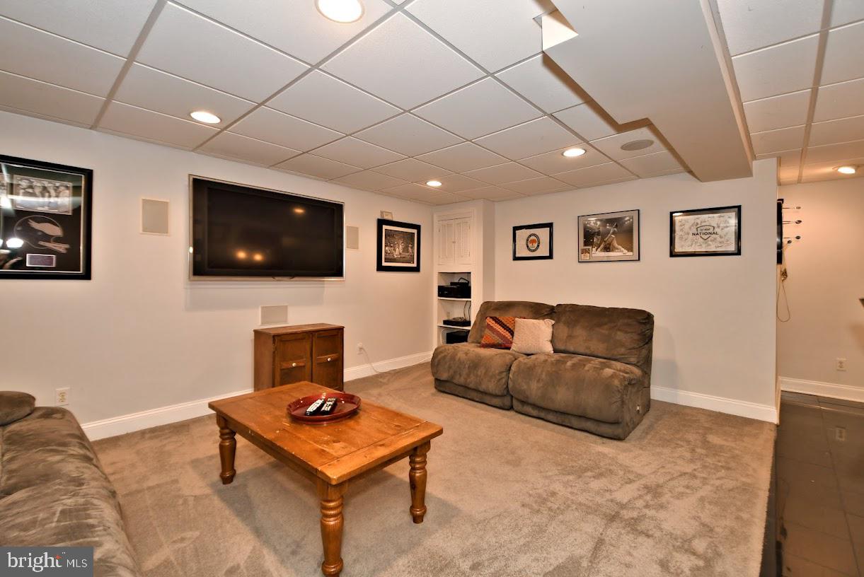 700 Park Road Lansdale, PA 19446 - Photo 80 of 101 Recess lighting