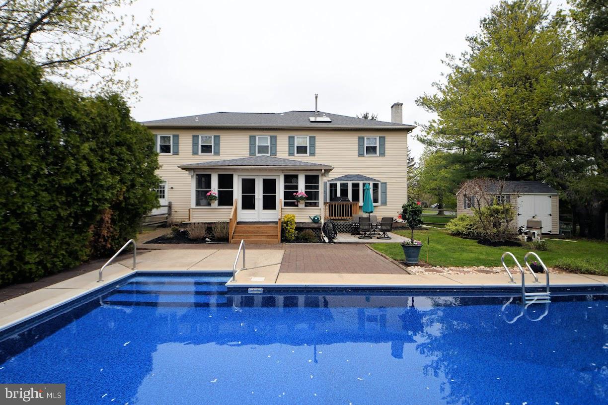 700 Park Road Lansdale, PA 19446 - Photo 92 of 101 Pool view of House