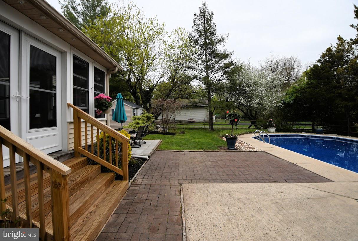 700 Park Road Lansdale, PA 19446 - Photo 96 of 101 Bricked Decking