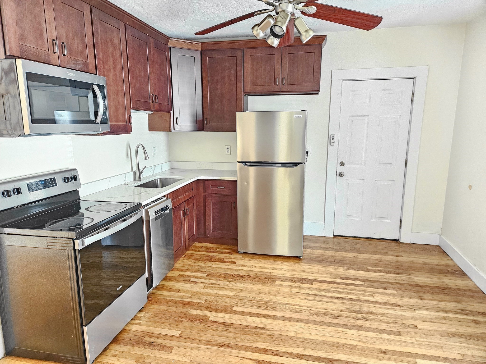 46 Home Street, Unit 2 Malden, MA 02148 - Photo 4 of 21 Gallery Image 4