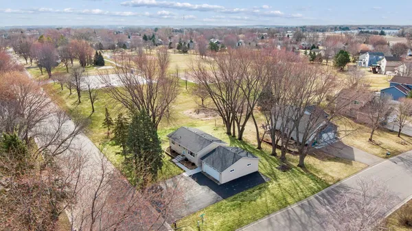 $350,000 | 319 Walnut Avenue Southwest, St. Michael, MN 55376