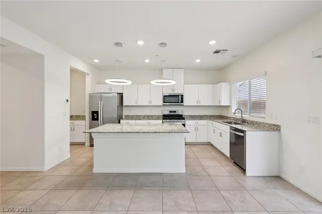 $2,895 | 10971 Meridian Fields Avenue, Las Vegas, NV 89166