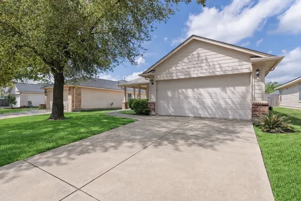 $2,000 | 15811 Sarasam Creek Court, Cypress, TX 77429